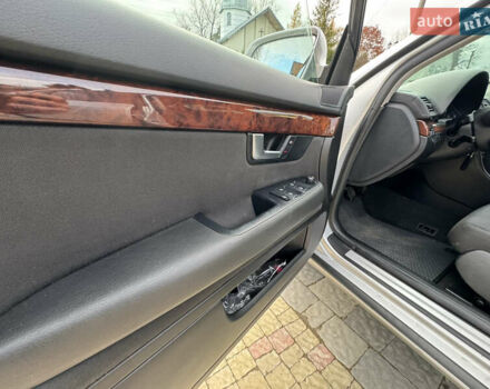 Сірий Ауді А4, об'ємом двигуна 1.97 л та пробігом 220 тис. км за 4950 $, фото 18 на Automoto.ua
