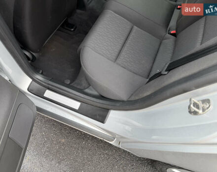 Сірий Ауді А4, об'ємом двигуна 1.6 л та пробігом 176 тис. км за 7999 $, фото 56 на Automoto.ua