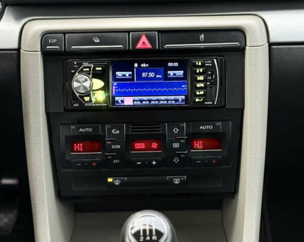 Сірий Ауді А4, об'ємом двигуна 1.6 л та пробігом 193 тис. км за 6500 $, фото 33 на Automoto.ua