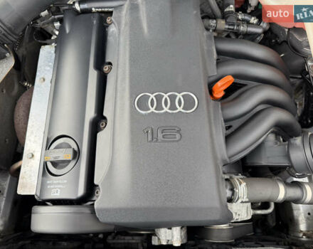 Сірий Ауді А4, об'ємом двигуна 1.6 л та пробігом 176 тис. км за 7999 $, фото 80 на Automoto.ua