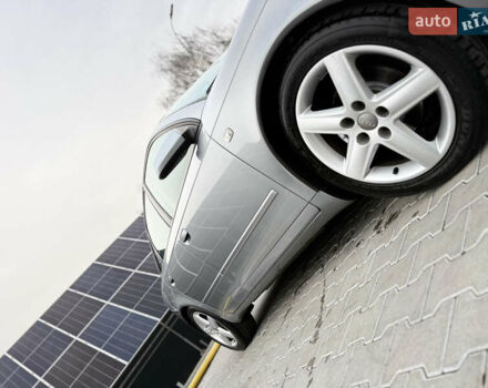 Сірий Ауді А4, об'ємом двигуна 1.6 л та пробігом 193 тис. км за 6500 $, фото 14 на Automoto.ua