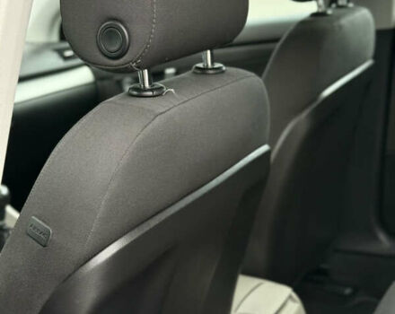 Сірий Ауді А4, об'ємом двигуна 1.6 л та пробігом 193 тис. км за 6500 $, фото 55 на Automoto.ua