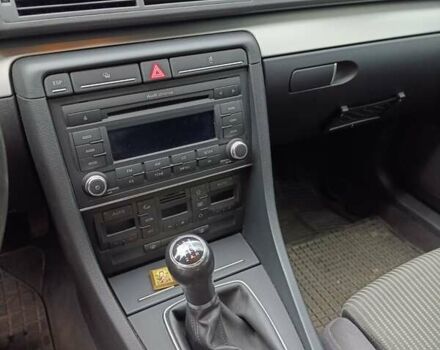 Серый Ауди А4, объемом двигателя 2 л и пробегом 130 тыс. км за 7800 $, фото 5 на Automoto.ua