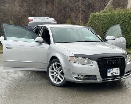 Серый Ауди А4, объемом двигателя 2 л и пробегом 242 тыс. км за 5500 $, фото 1 на Automoto.ua