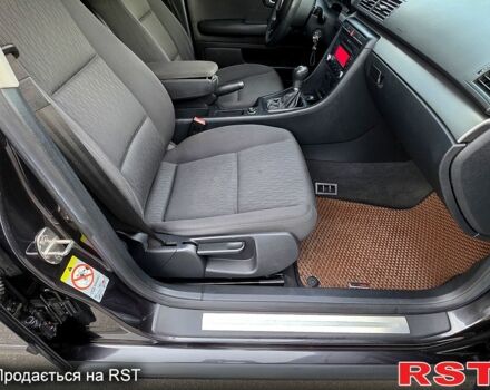 Серый Ауди А4, объемом двигателя 1.6 л и пробегом 207 тыс. км за 6500 $, фото 4 на Automoto.ua