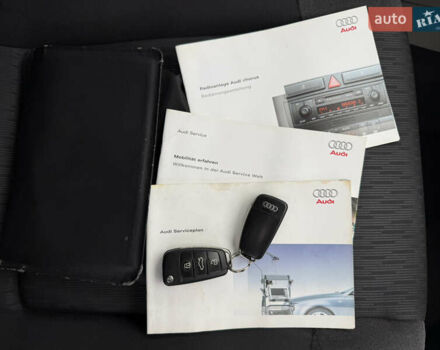 Сірий Ауді А4, об'ємом двигуна 1.6 л та пробігом 193 тис. км за 6500 $, фото 87 на Automoto.ua