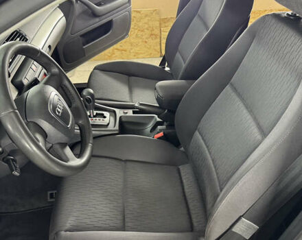 Серый Ауди А4, объемом двигателя 2 л и пробегом 215 тыс. км за 7800 $, фото 16 на Automoto.ua