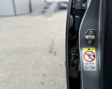 Сірий Ауді А4, об'ємом двигуна 1.6 л та пробігом 193 тис. км за 6500 $, фото 79 на Automoto.ua