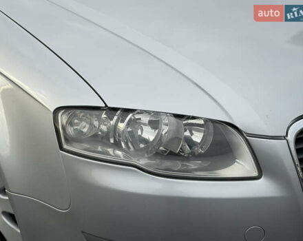 Сірий Ауді А4, об'ємом двигуна 1.6 л та пробігом 176 тис. км за 7999 $, фото 18 на Automoto.ua