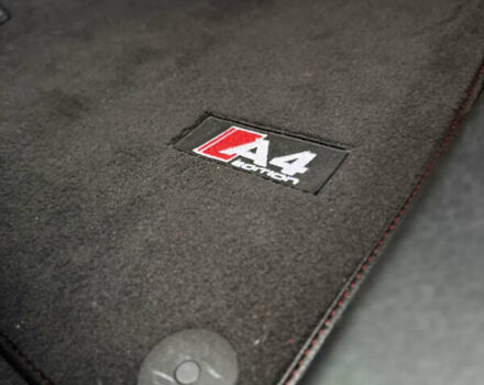 Сірий Ауді А4, об'ємом двигуна 1.6 л та пробігом 193 тис. км за 6500 $, фото 76 на Automoto.ua