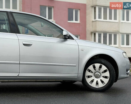 Сірий Ауді А4, об'ємом двигуна 1.6 л та пробігом 176 тис. км за 7999 $, фото 7 на Automoto.ua