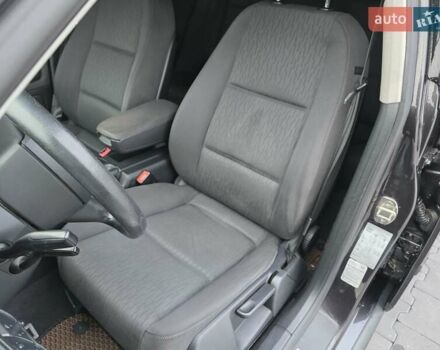 Сірий Ауді А4, об'ємом двигуна 1.6 л та пробігом 207 тис. км за 6500 $, фото 17 на Automoto.ua