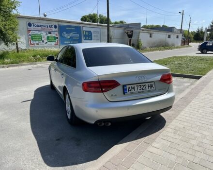 Сірий Ауді А4, об'ємом двигуна 2 л та пробігом 317 тис. км за 9999 $, фото 2 на Automoto.ua