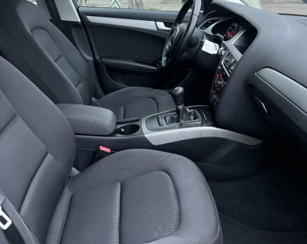 Серый Ауди А4, объемом двигателя 1.8 л и пробегом 210 тыс. км за 8900 $, фото 62 на Automoto.ua