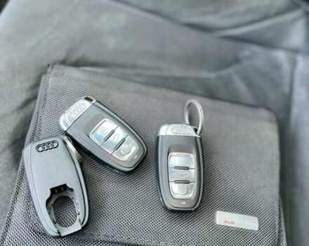 Сірий Ауді А4, об'ємом двигуна 2.7 л та пробігом 280 тис. км за 9800 $, фото 32 на Automoto.ua