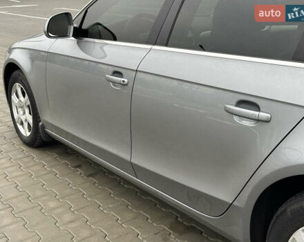 Сірий Ауді А4, об'ємом двигуна 1.8 л та пробігом 193 тис. км за 10000 $, фото 17 на Automoto.ua