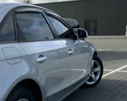 Серый Ауди А4, объемом двигателя 2 л и пробегом 290 тыс. км за 8999 $, фото 5 на Automoto.ua