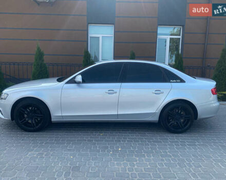 Сірий Ауді А4, об'ємом двигуна 2 л та пробігом 319 тис. км за 7999 $, фото 3 на Automoto.ua