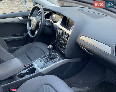 Сірий Ауді А4, об'ємом двигуна 1.8 л та пробігом 273 тис. км за 7850 $, фото 4 на Automoto.ua