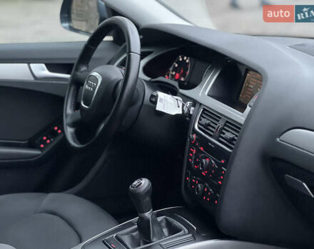 Серый Ауди А4, объемом двигателя 1.8 л и пробегом 210 тыс. км за 8900 $, фото 61 на Automoto.ua