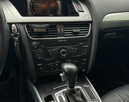 Сірий Ауді А4, об'ємом двигуна 1.8 л та пробігом 193 тис. км за 10000 $, фото 28 на Automoto.ua