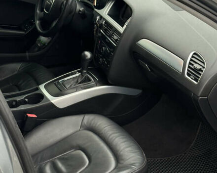 Сірий Ауді А4, об'ємом двигуна 1.8 л та пробігом 193 тис. км за 10000 $, фото 22 на Automoto.ua