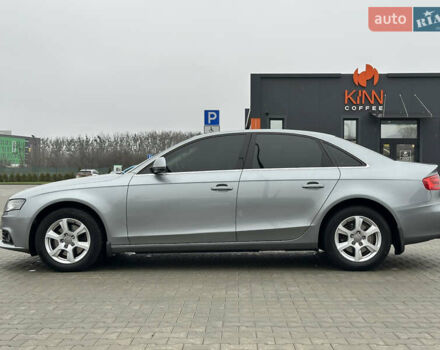 Сірий Ауді А4, об'ємом двигуна 1.8 л та пробігом 193 тис. км за 10000 $, фото 4 на Automoto.ua