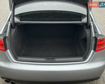 Сірий Ауді А4, об'ємом двигуна 1.8 л та пробігом 193 тис. км за 10000 $, фото 35 на Automoto.ua