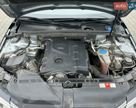 Сірий Ауді А4, об'ємом двигуна 1.8 л та пробігом 193 тис. км за 10000 $, фото 54 на Automoto.ua