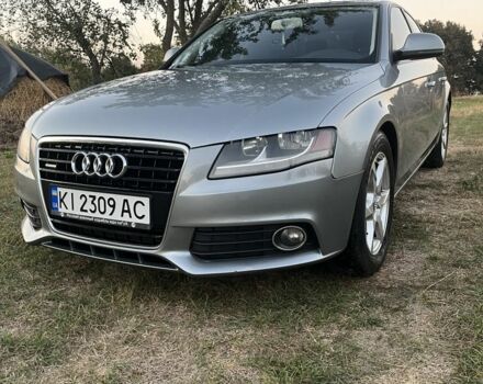 Сірий Ауді А4, об'ємом двигуна 2 л та пробігом 326 тис. км за 10200 $, фото 1 на Automoto.ua