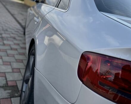 Ауді А4 2008 у Хусте на Automoto.ua Сірий Ауді А4, об'ємом двигуна 2.7 л та пробігом 278 тис. км за 9800 $, фото 7 на Automoto.ua