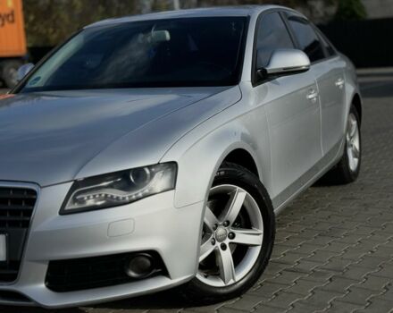 Серый Ауди А4, объемом двигателя 2 л и пробегом 290 тыс. км за 8999 $, фото 1 на Automoto.ua