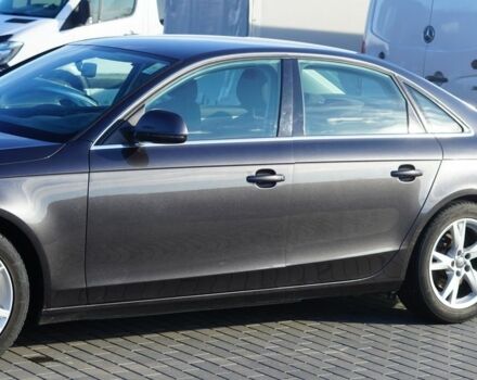 Сірий Ауді А4, об'ємом двигуна 1.8 л та пробігом 223 тис. км за 7597 $, фото 7 на Automoto.ua