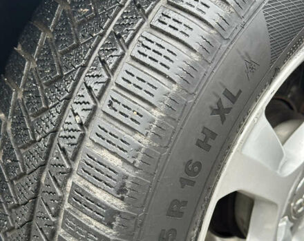 Сірий Ауді А4, об'ємом двигуна 1.8 л та пробігом 193 тис. км за 10000 $, фото 56 на Automoto.ua