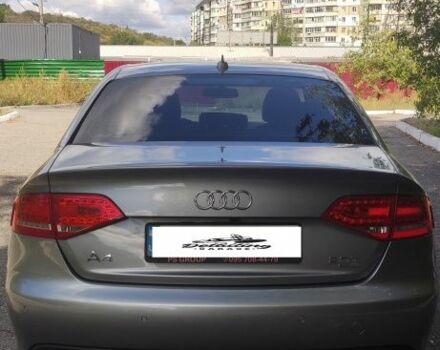 Серый Ауди А4, объемом двигателя 2 л и пробегом 225 тыс. км за 9500 $, фото 1 на Automoto.ua