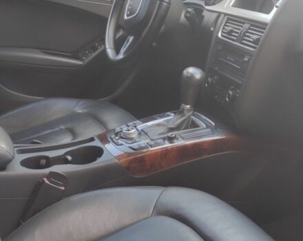 Сірий Ауді А4, об'ємом двигуна 2 л та пробігом 256 тис. км за 9000 $, фото 7 на Automoto.ua