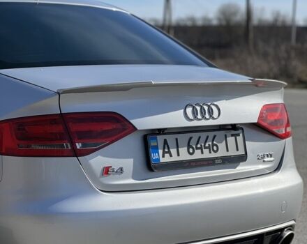 Серый Ауди А4, объемом двигателя 2 л и пробегом 261 тыс. км за 11800 $, фото 2 на Automoto.ua