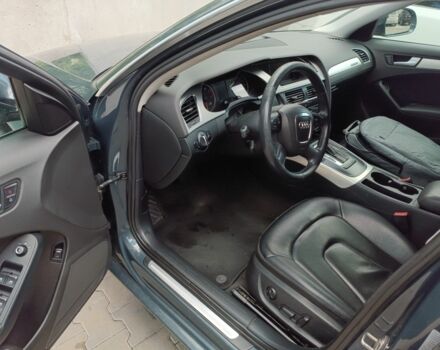 Серый Ауди А4, объемом двигателя 2 л и пробегом 317 тыс. км за 7300 $, фото 5 на Automoto.ua