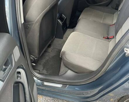 Сірий Ауді А4, об'ємом двигуна 1.78 л та пробігом 248 тис. км за 8950 $, фото 14 на Automoto.ua