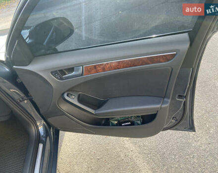 Серый Ауди А4, объемом двигателя 1.98 л и пробегом 261 тыс. км за 9500 $, фото 17 на Automoto.ua