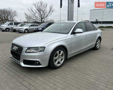 Серый Ауди А4, объемом двигателя 1.98 л и пробегом 239 тыс. км за 12500 $, фото 3 на Automoto.ua