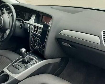 Сірий Ауді А4, об'ємом двигуна 1.8 л та пробігом 152 тис. км за 9500 $, фото 5 на Automoto.ua
