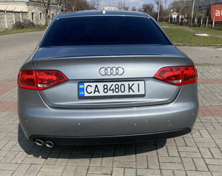 Серый Ауди А4, объемом двигателя 2 л и пробегом 300 тыс. км за 9100 $, фото 4 на Automoto.ua