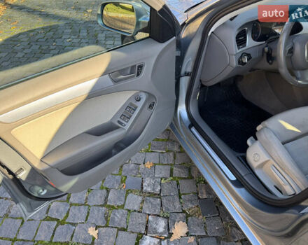 Сірий Ауді А4, об'ємом двигуна 2 л та пробігом 142 тис. км за 10200 $, фото 15 на Automoto.ua