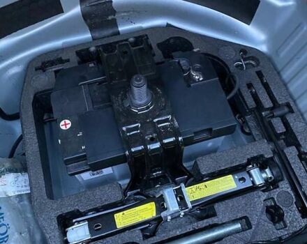 Серый Ауди А4, объемом двигателя 1.98 л и пробегом 300 тыс. км за 7900 $, фото 7 на Automoto.ua