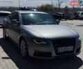 Сірий Ауді А4, об'ємом двигуна 2 л та пробігом 300 тис. км за 8200 $, фото 1 на Automoto.ua