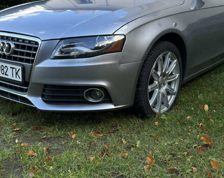 Ауді А4 2010 у Львові на Automoto.ua Сірий Ауді А4, об'ємом двигуна 2 л та пробігом 324 тис. км за 8900 $, фото 5 на Automoto.ua