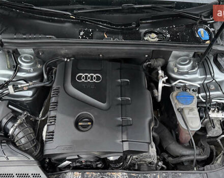 Серый Ауди А4, объемом двигателя 2 л и пробегом 200 тыс. км за 7500 $, фото 3 на Automoto.ua