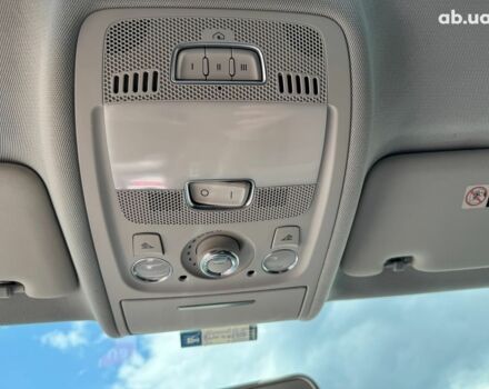 Сірий Ауді А4, об'ємом двигуна 2 л та пробігом 198 тис. км за 9490 $, фото 24 на Automoto.ua