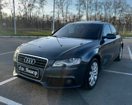 Серый Ауди А4, объемом двигателя 0 л и пробегом 208 тыс. км за 9500 $, фото 1 на Automoto.ua